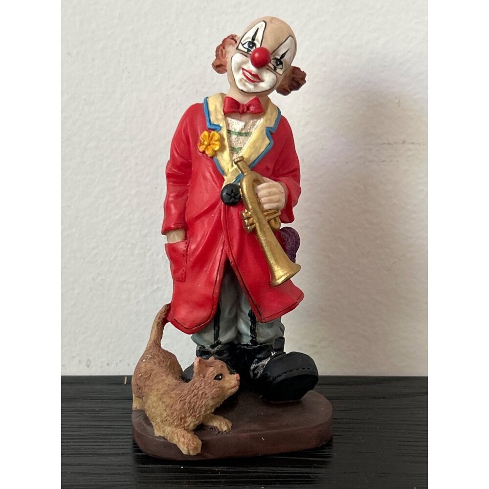 VTG 26CB Circus Clown Figurine Cat & Trumpet Whimsical Smiling Face Red Coat